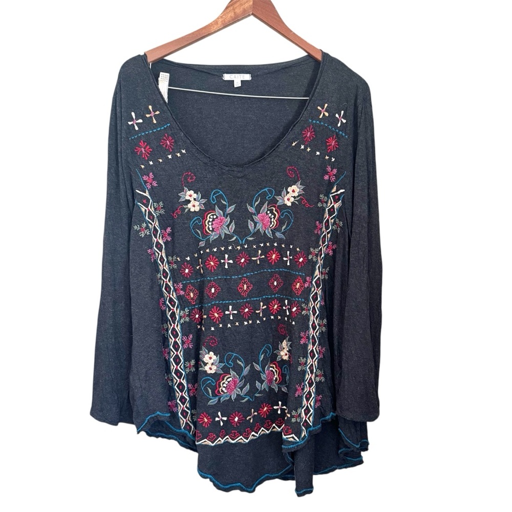 Caite Embroidered Floral Long Sleeve Loose Fit Tunic Blouse Gray Size Medium